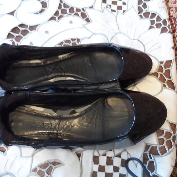 Burberry Black Patent Leather Gray Nova Check Quilted Ballet Flats Size 36.5B - Picture 6 of 16